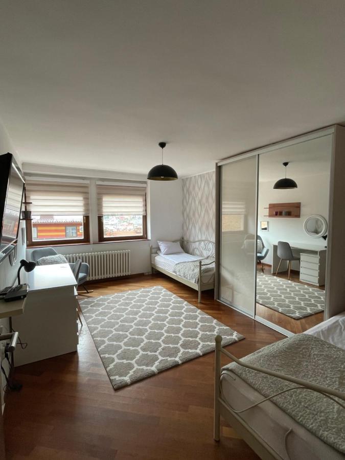 סראייבו Deluxe Apartment Lejla - Free Garage Parking מראה חיצוני תמונה